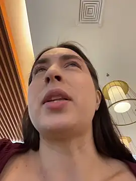 Holly Play online show from December 23, 2025, 9:08 am