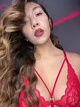 Iris lee online show from April 17, 2026, 11:18 pm