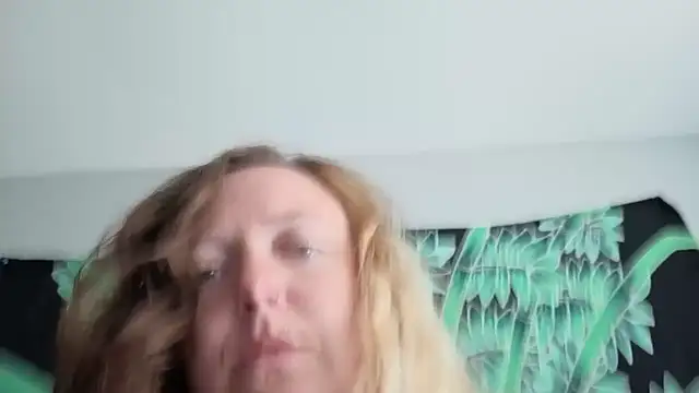 Lyrann89 online show from July 17, 2026, 3:42 pm