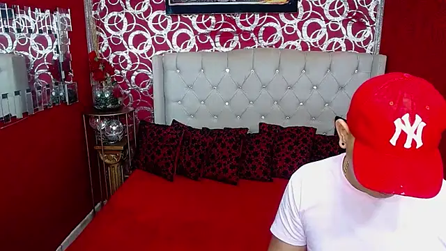 BOYSPEIN online show from March 22, 2025, 10:49 am