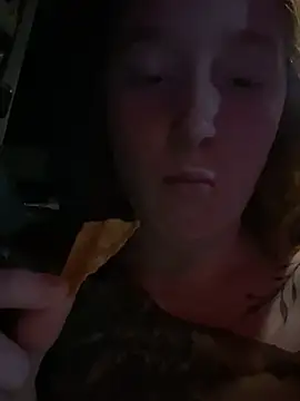 Snapshot of gingerbabe18 chatting on February 17, 2025, 2:09 am gingerbabe18 online show from February 17, 2025, 2:09 am