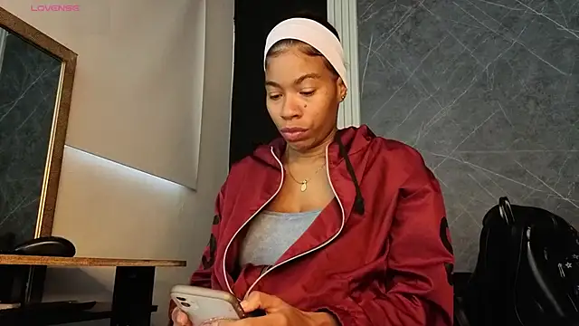 YummyDuooo online show from December 4, 2025, 11:53 am