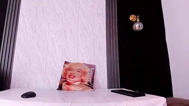 YummyDuooo online show from March 7, 2026, 11:49 am