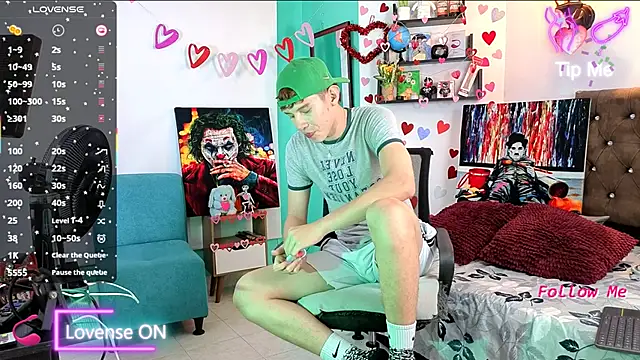 flowers18 online show from September 17, 2025, 10:23 pm