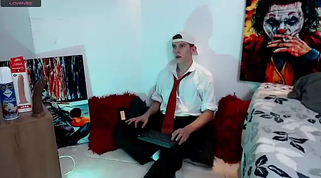 flowers18 online show from March 3, 2025, 9:59 pm