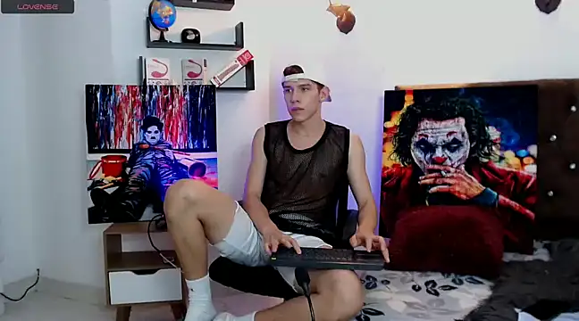 flowers18 online show from March 16, 2025, 12:34 am