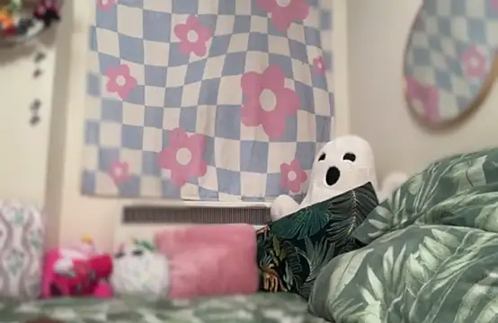 Snapshot of pinkie_piexx chatting on October 8, 2025, 11:01 am pinkie piexx online show from October 8, 2025, 11:01 am