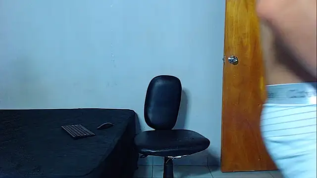 mikecoper 23 online show from March 17, 2026, 1:19 am