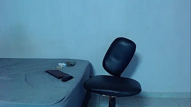 mikecoper 23 online show from December 20, 2025, 2:03 am