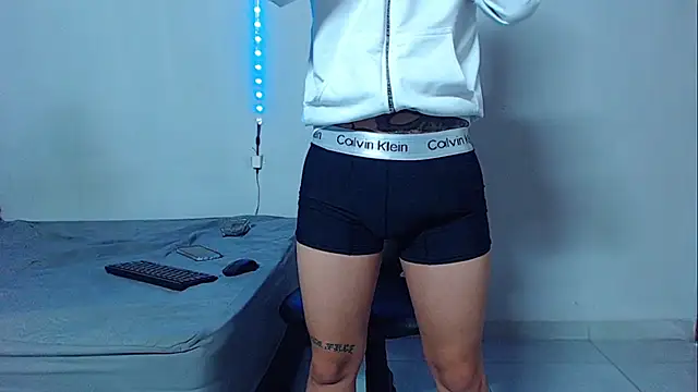 mikecoper 23 online show from October 28, 2025, 3:55 pm