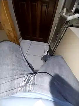 Whiper2024 online show from February 20, 2026, 6:21 pm