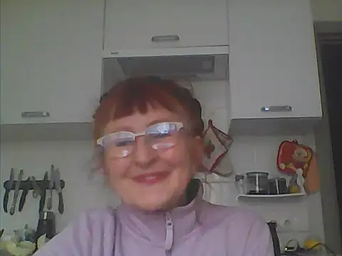 Snapshot of TanyaSweet634 chatting on February 18, 2026, 8:33 am TanyaSweet634 online show from February 18, 2026, 8:33 am