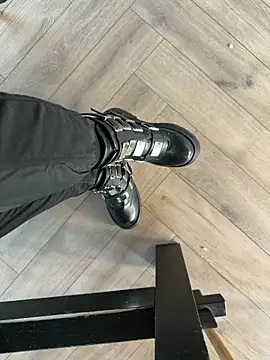 FeetVibe online show from February 11, 2026, 7:30 am