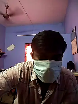 Tamilandteluguboy14 online show from February 5, 2025, 10:08 am