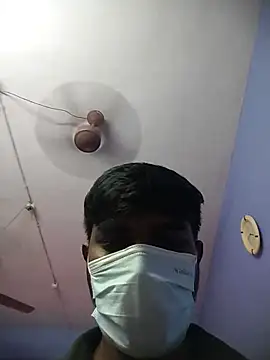 Tamilandteluguboy14 online show from March 22, 2025, 11:21 am