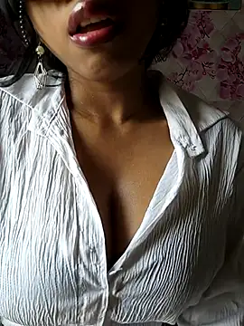 sandy naughty online show from February 5, 2026, 7:59 am