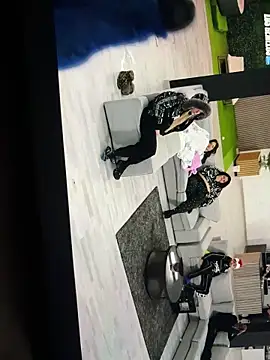 little2026 online show from December 23, 2025, 12:33 am