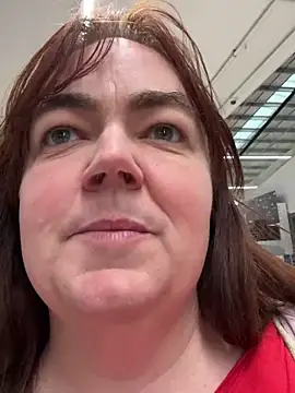 curvy-milf-abbie online show from December 5, 2024, 9:00 am