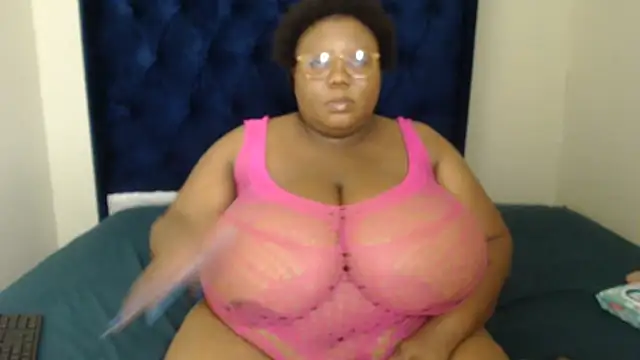 DAIRYBELLELIZxx online show from April 7, 2026, 10:44 pm