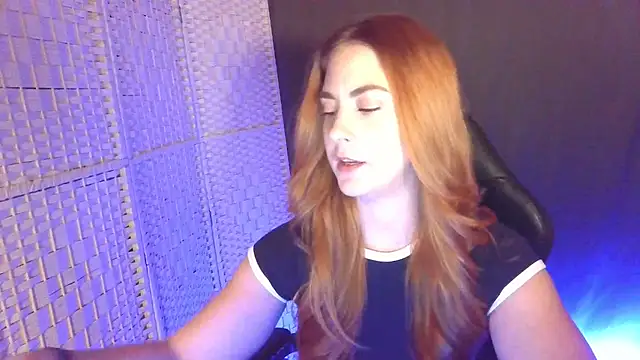 KayleyxEmily online show from February 19, 2026, 9:01 pm