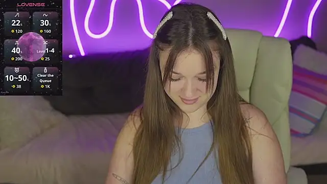 DonnaLustt online show from November 25, 2025, 9:15 pm