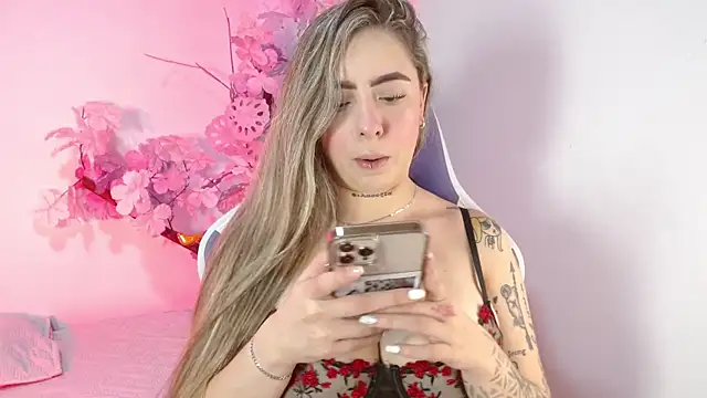 NaomiFox1 online show from January 16, 2026, 10:14 pm