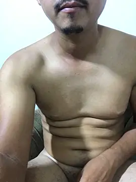 isacalejandroo online show from February 25, 2026, 5:18 am