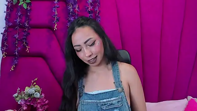Snapshot of nathalia_pink chatting on June 3, 2026, 3:29 am nathalia pink online show from June 3, 2026, 3:29 am