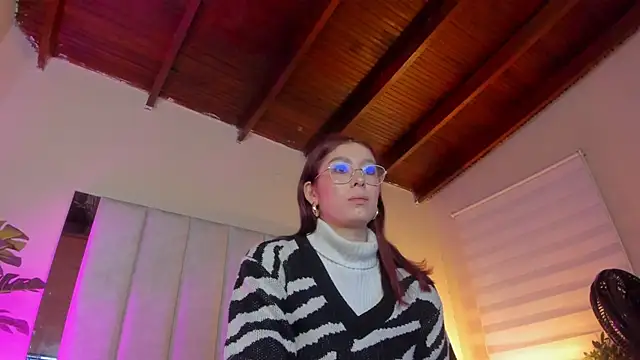 lil hanna18 online show from November 14, 2025, 11:25 am