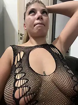 PEACHY439 online show from February 21, 2025, 4:29 am