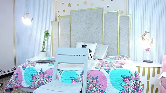 love mommy online show from February 28, 2026, 7:46 pm