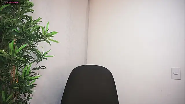 dam0n fr0st online show from March 19, 2025, 9:48 pm