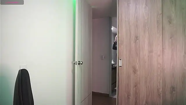 dam0n fr0st online show from January 9, 2025, 11:13 pm