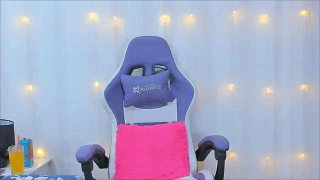 AnneGagner online show from February 7, 2025, 11:34 pm