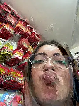 Snapshot of Tatiana_O chatting on February 8, 2026, 7:11 pm Tatiana O online show from February 8, 2026, 7:11 pm