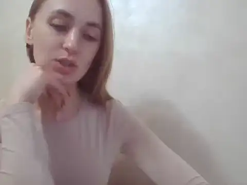 Snapshot of CaitlinaJayne23 chatting on March 17, 2025, 4:11 pm CaitlinaJayne23 online show from March 17, 2025, 4:11 pm