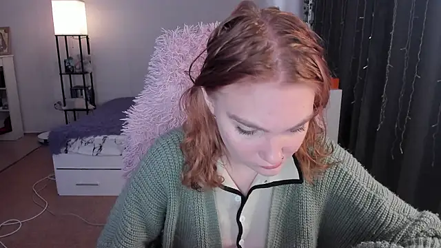 ReddHotPipper online show from February 28, 2026, 3:39 am