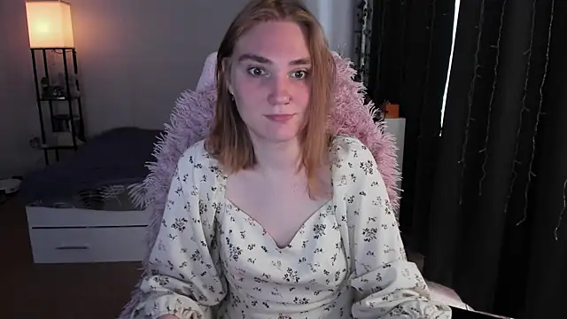 ReddHotPipper online show from May 11, 2026, 4:14 am