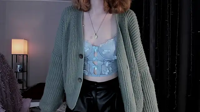 ReddHotPipper online show from November 25, 2025, 3:29 am