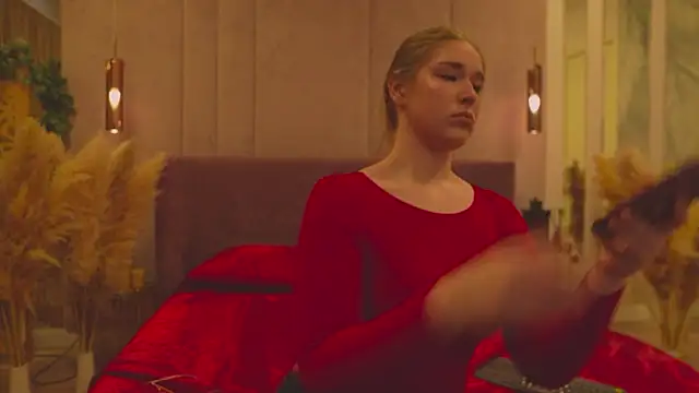 Smiley Mia online show from April 2, 2026, 5:03 am