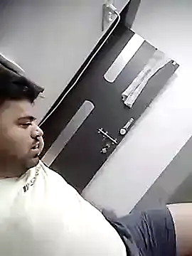 Happyman300 online show from September 28, 2025, 8:49 pm