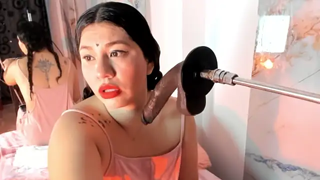 hade cute online show from June 1, 2026, 3:22 pm