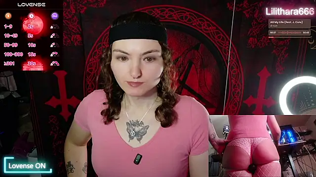 BrandiWRLD 999 online show from November 20, 2025, 7:25 pm