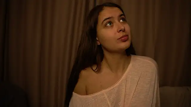 elisa moon online show from November 28, 2025, 11:54 am