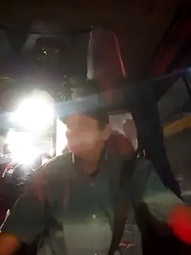 ardiente47 online show from October 30, 2025, 12:20 am