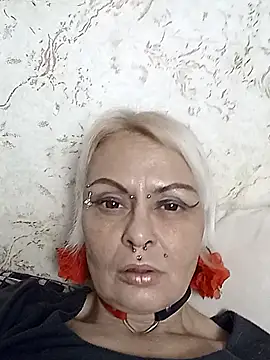 Gardener of Illusions online show from November 8, 2025, 4:21 pm