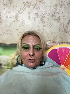 Gardener of Illusions online show from April 16, 2026, 9:39 pm