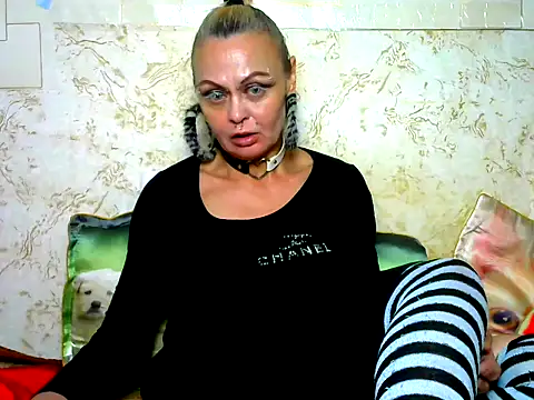 Gardener of Illusions online show from May 11, 2026, 11:24 pm