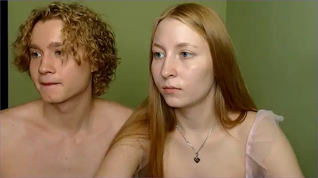 AliceStoneJhonyStone online show from October 6, 2025, 11:55 am