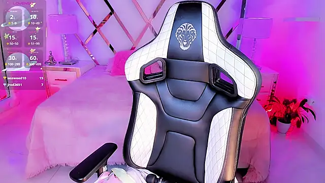 sexyy kitty18 online show from March 18, 2026, 1:13 pm